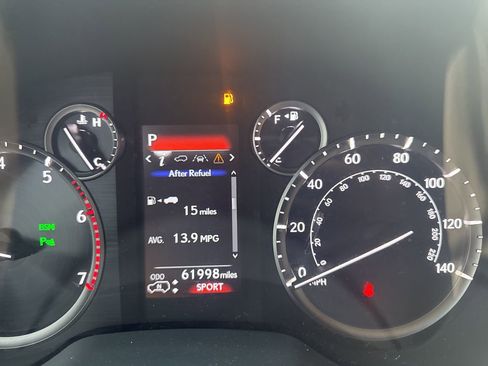 Used 2022 Lexus GX 460 Luxury w/ Off Road Package image 12