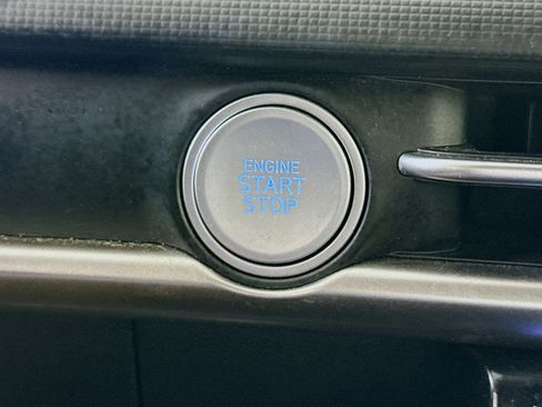 Used 2025 Hyundai Santa Cruz SE image 21