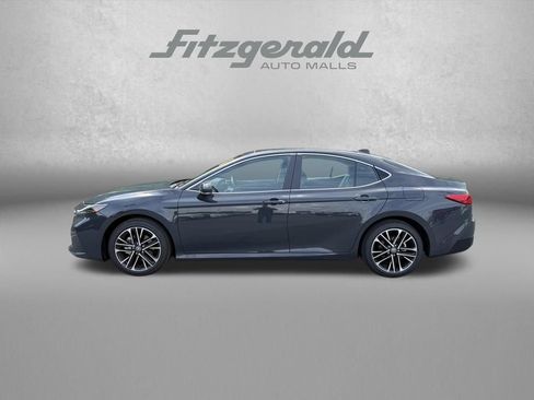 Used 2026 Toyota Camry XLE AWD/4WD image 5
