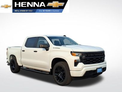 New 2026 Chevrolet Silverado 1500 Custom w/ Turbomax Blackout Package