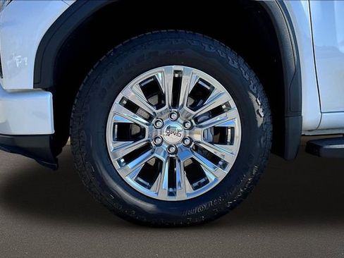 Certified 2025 GMC Sierra 1500 Denali image 8
