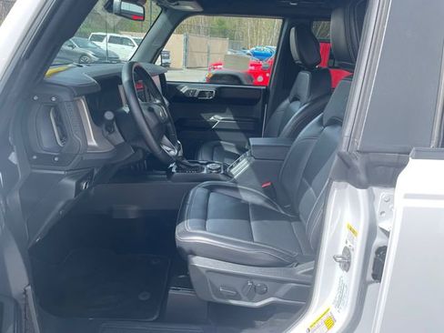 Certified 2025 Ford Bronco Outer Banks AWD/4WD image 34