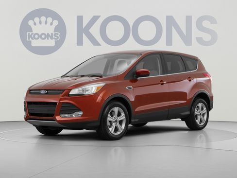 Used 2016 Ford Escape SE w/ Equipment Group 201A FWD image 1