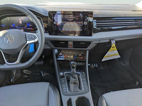 New 2026 Volkswagen Jetta SE FWD image 14