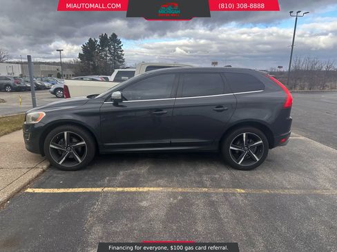 Used 2015 Volvo XC60 T6 R-Design Platinum image 2