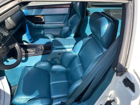 Used 1989 Chevrolet Corvette Coupe image 12