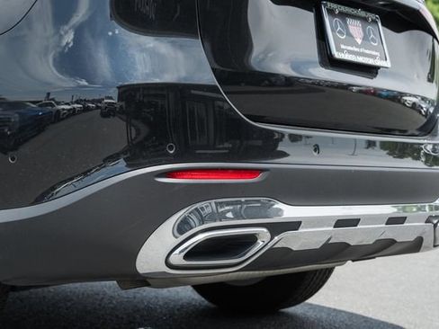 Used 2025 Mercedes-Benz GLC 300 4MATIC image 7
