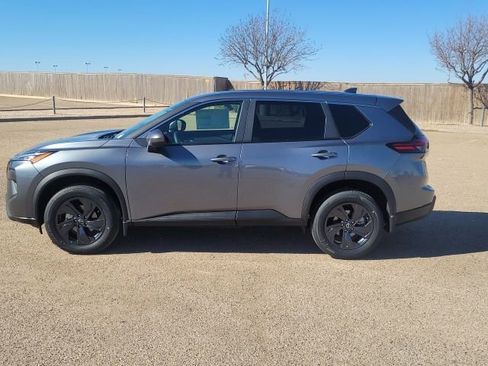 New 2026 Nissan Rogue SV w/ Cold Weather Package FWD image 8