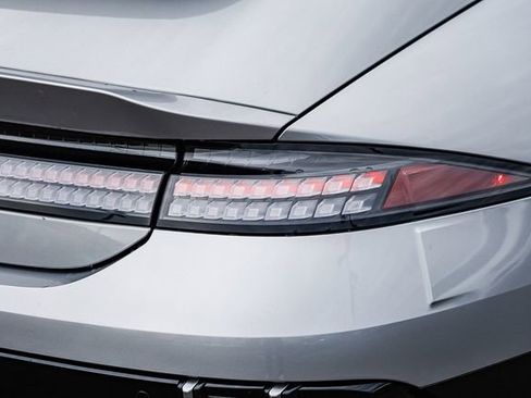 Certified 2025 Hyundai Ioniq 6 SEL image 10