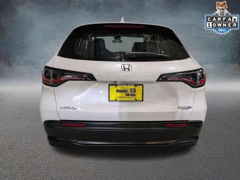 Certified 2025 Honda HR-V LX image 5
