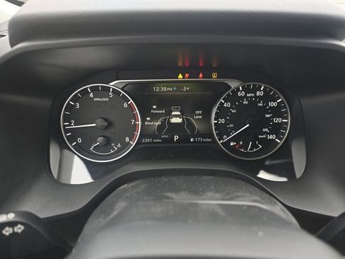 Certified 2025 Nissan Rogue SV image 10