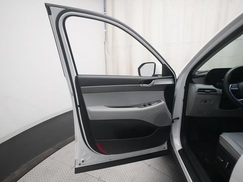 Used 2025 Hyundai Palisade SEL AWD/4WD image 29