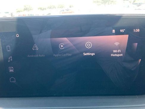 Used 2025 Buick Encore GX Preferred FWD image 23