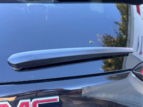 Used 2018 GMC Terrain SLE image 17