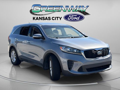 Used 2020 Kia Sorento LX AWD/4WD image 1
