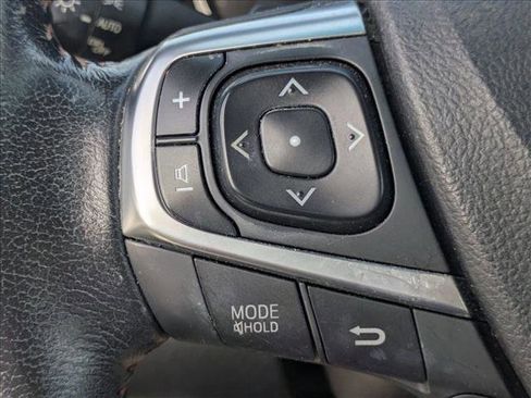 Used 2016 Toyota Camry SE image 10