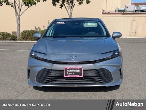 Certified 2025 Toyota Camry LE image 1