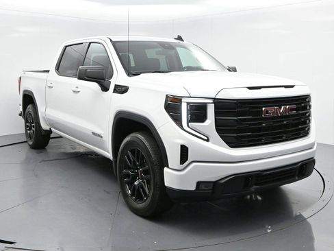 Used 2024 GMC Sierra 1500 Elevation w/ Preferred Package AWD/4WD image 2