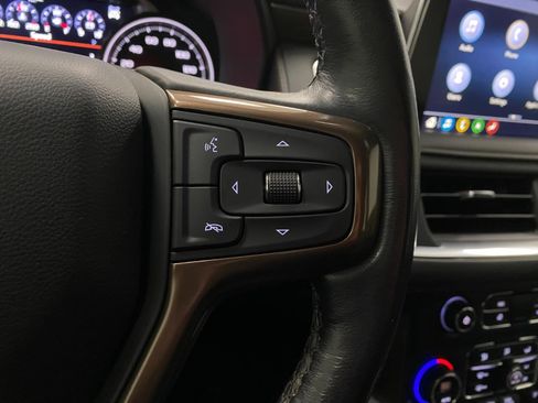 Used 2021 Chevrolet Tahoe High Country w/ Premium Package AWD/4WD image 17