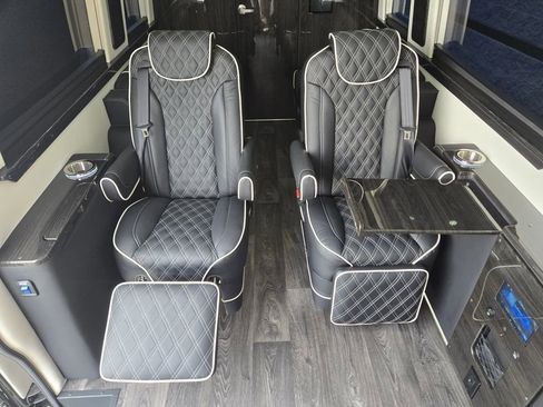 New 2024 Mercedes-Benz Sprinter 3500 image 31