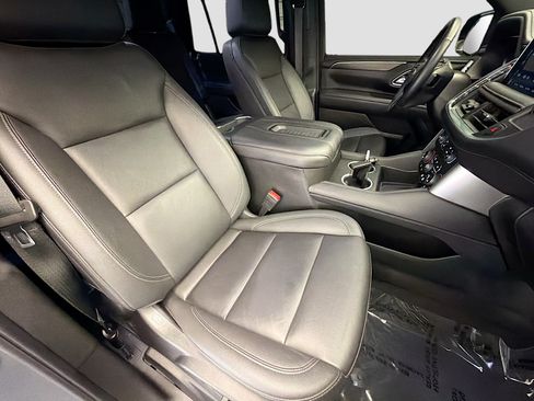 Used 2024 Chevrolet Tahoe LT w/ Luxury Package RWD image 15
