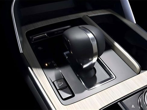 New 2025 MAZDA CX-70 Plug-In Hybrid w/ Premium Pkg image 36