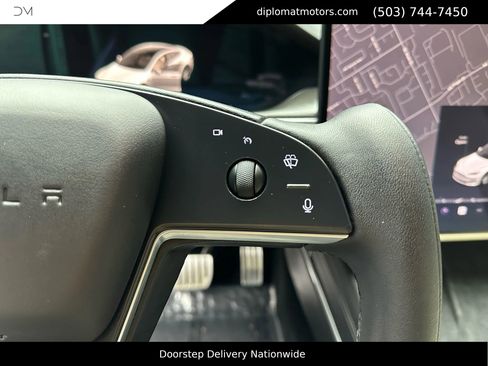 Used 2022 Tesla Model S Plaid image 28