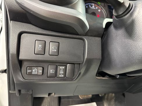 Used 2023 Toyota Tacoma TRD Sport w/ TRD Premium Sport Package AWD/4WD image 36