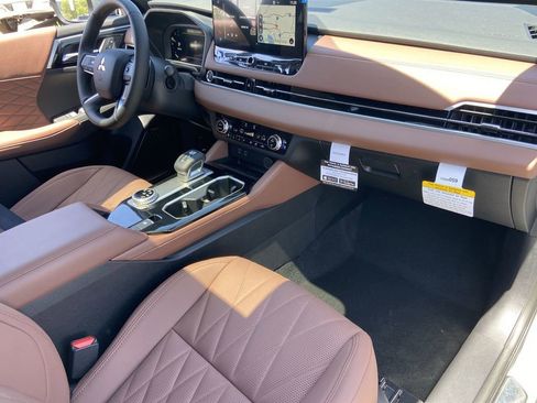 New 2026 Mitsubishi Outlander SEL FWD image 26
