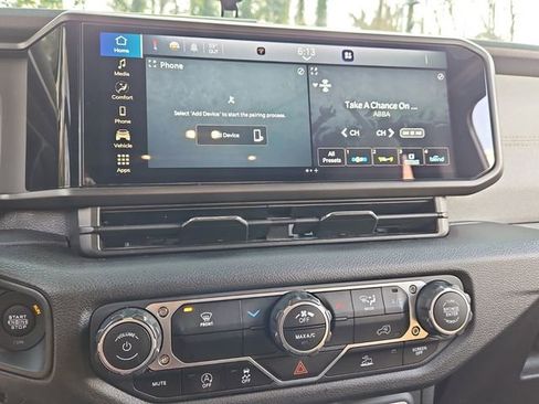 Used 2024 Jeep Wrangler Sport image 16