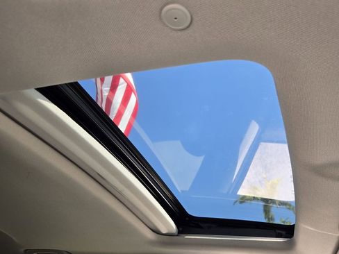 Used 2023 Honda CR-V EX-L image 18