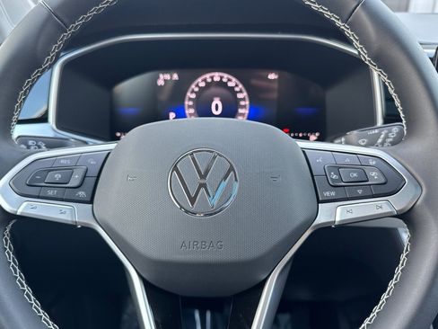 New 2025 Volkswagen Taos SE image 22