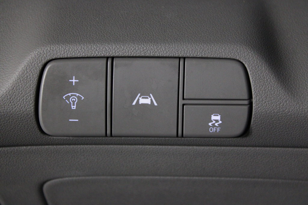 Certified 2022 Hyundai Elantra SEL FWD image 23