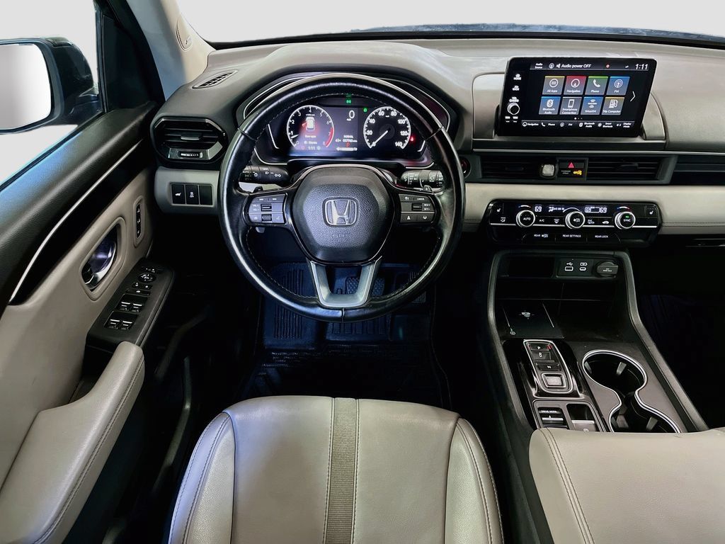 Used 2023 Honda Pilot Touring image 24