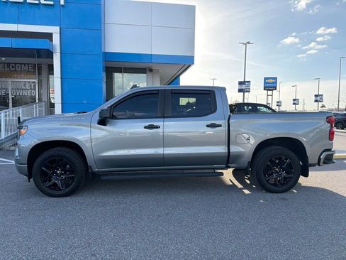 Used 2025 Chevrolet Silverado 1500 Custom w/ Turbomax Blackout Package RWD image 2