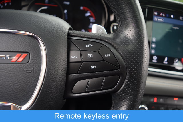 Used 2022 Dodge Durango R/T w/ Blacktop Package AWD/4WD image 5