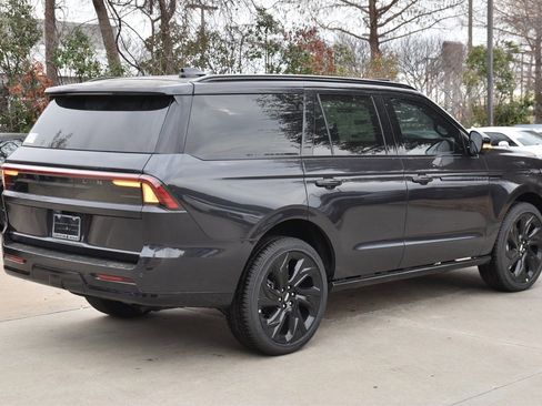 New 2026 Lincoln Navigator Black Label image 6