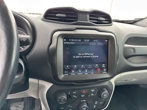 Used 2021 Jeep Renegade Limited w/ Luxury Group II image 8