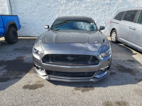 Used 2017 Ford Mustang GT Premium w/ GT Performance Package RWD image 2