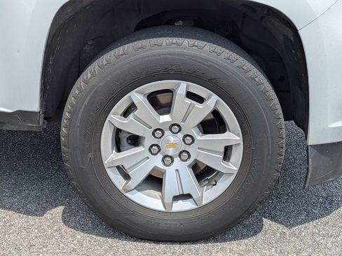 Used 2022 Chevrolet Colorado LT w/ Fleet Safety Package RWD image 12