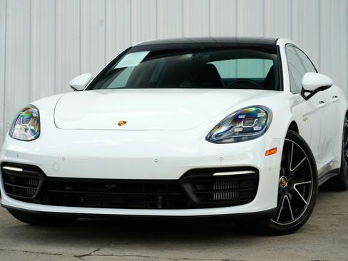 Used 2021 Porsche Panamera 4S image 3