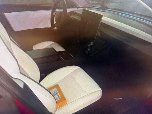 Used 2025 Tesla Model 3 Long Range RWD image 9