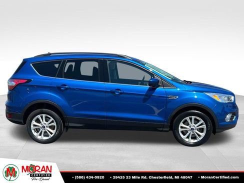 Used 2018 Ford Escape SE w/ SE Sync 3 Package AWD/4WD image 6