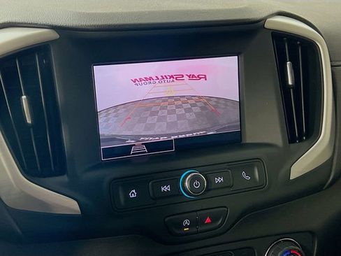 Used 2023 GMC Terrain SLE w/ Driver Convenience Package FWD image 18