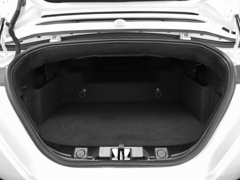 Certified 2024 Ferrari Roma Spider RWD image 38