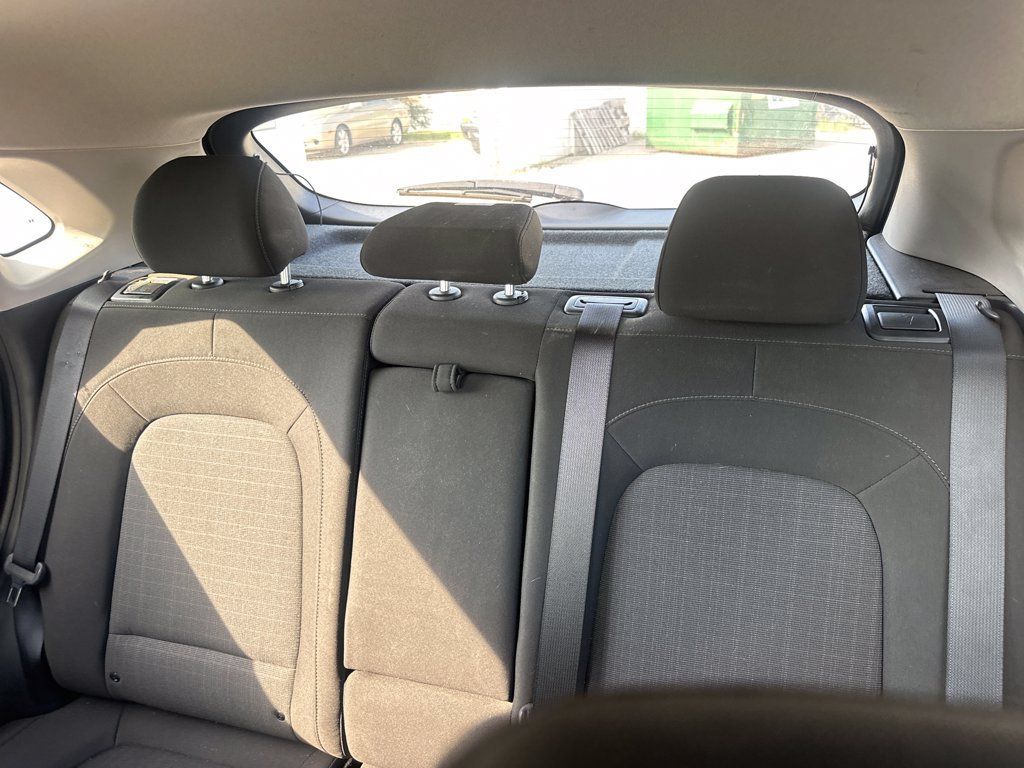 Used 2023 Hyundai Kona SEL w/ Cargo Package AWD/4WD image 44