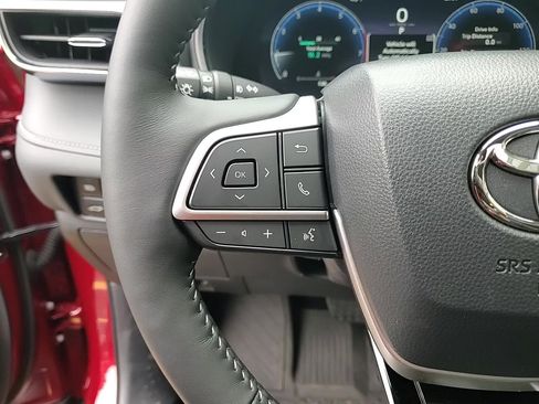 New 2025 Toyota Highlander Platinum image 14