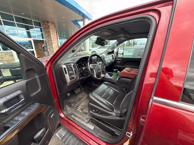 Used 2019 GMC Sierra 3500 Denali w/ Duramax Plus Package AWD/4WD image 10