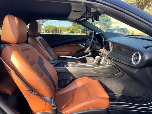 Used 2016 Chevrolet Camaro SS RWD image 19