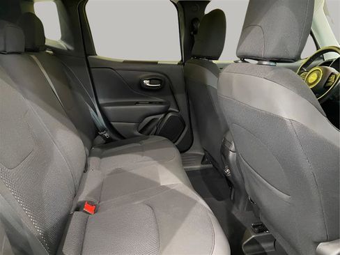 Used 2019 Jeep Renegade Altitude w/ Quick Order Package 2XM image 23